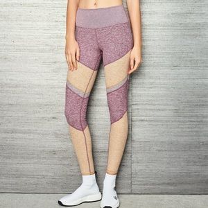 ALO Yoga High Waist Sheila Legging Size Small Like New